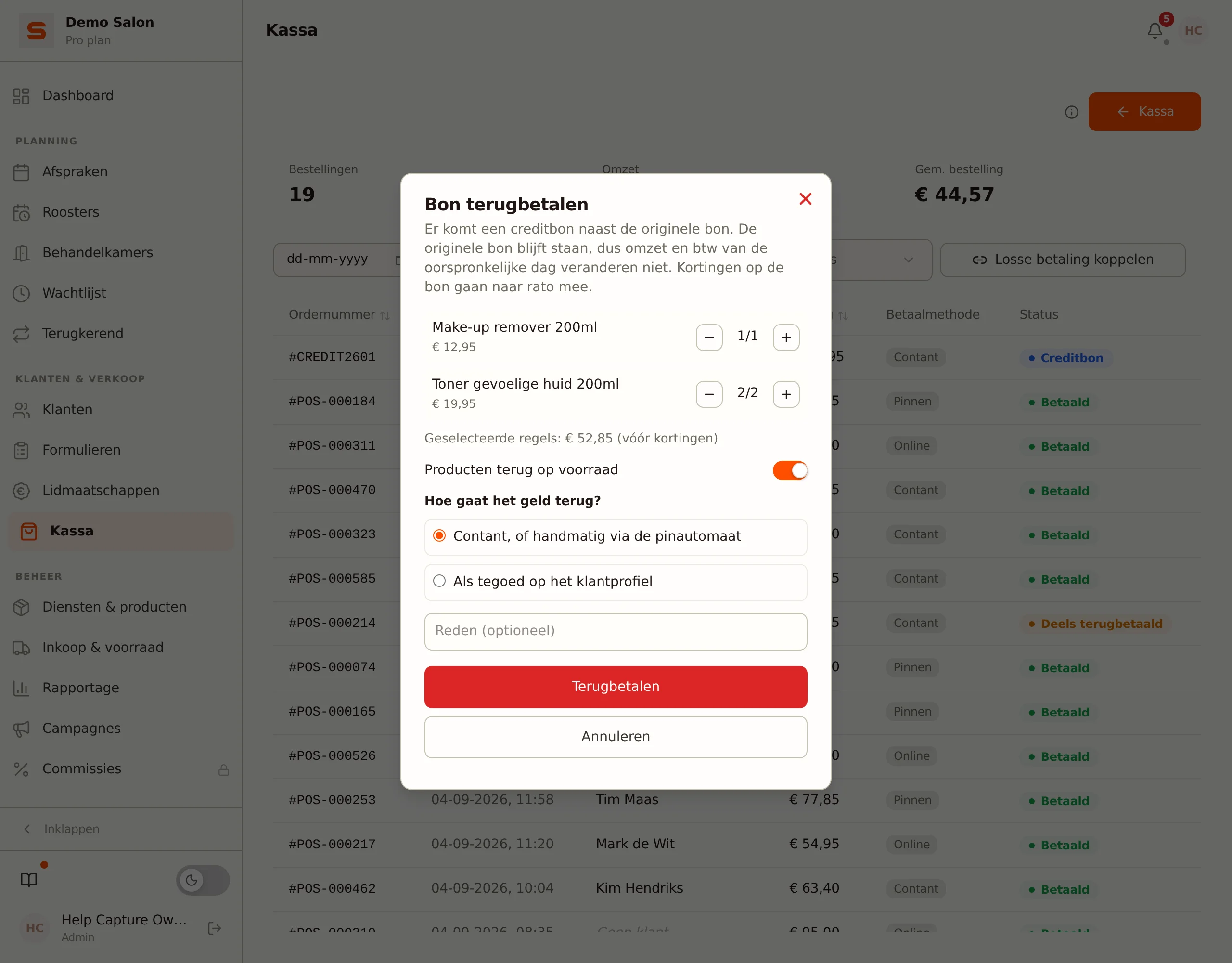 Het venster Bon terugbetalen met de regels, voorraad terug en de keuze hoe het geld teruggaat